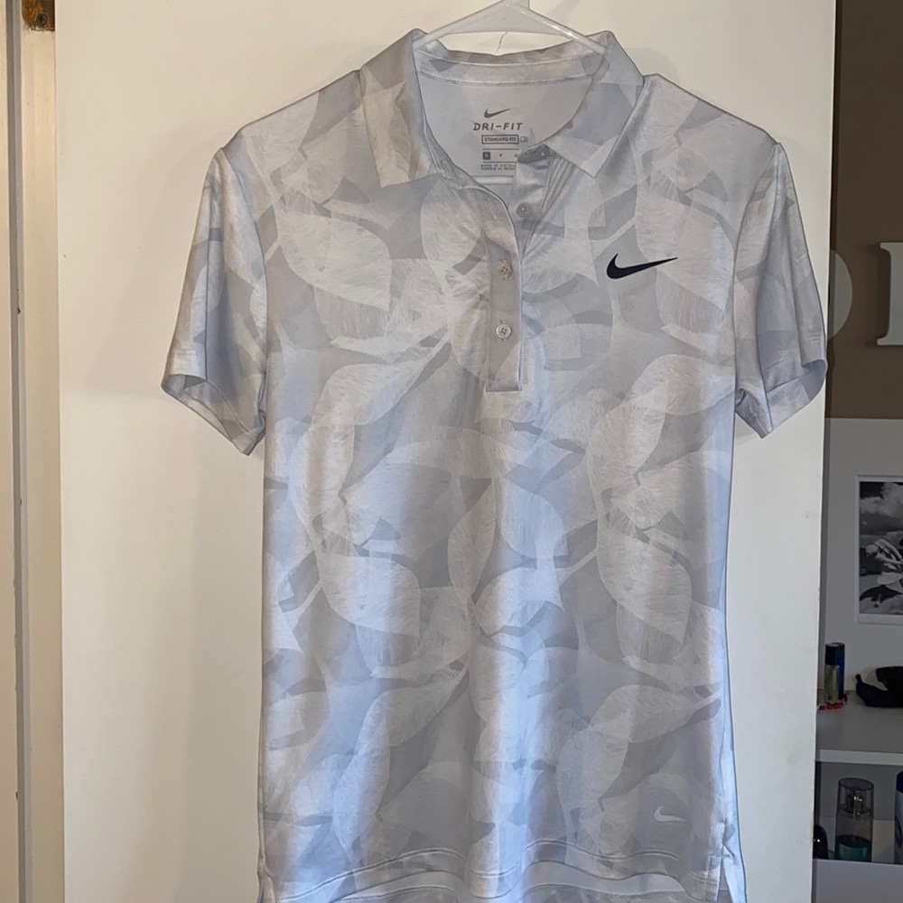 Nwot • Nike Dri Fit Polo